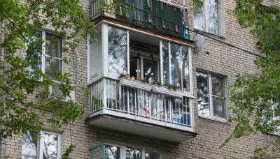 В Светлогорске трехлетний мальчик выпал с балкона четвертого этажа - naviny.by - Светлогорск
