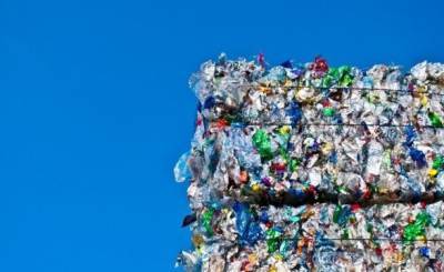 Более половины отходов из одноразового пластика в мире производят лишь 20 фирм - исследование - unn.com.ua - Киев - Австралия