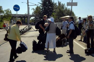 Аслан Бжания - Абхазия упростила пограничный досмотр для туристов из России - mk.ru - Апсны