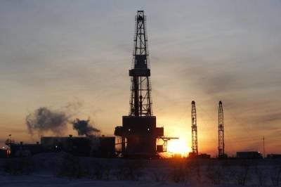 Нефть активно дорожает, Brent торгуется выше $70 за баррель - smartmoney.one - Лондон - Нью-Йорк - Reuters