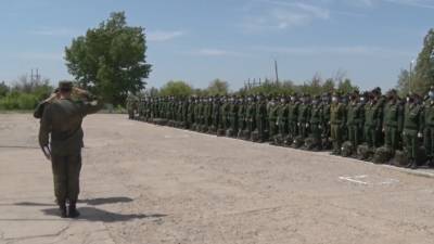 Более 1,5 тысяч выпускников учебных центров РВСН отправились к местам прохождения службы - russian.rt.com - Астраханская обл. - Псковская обл.