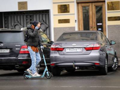 Александр Холодов - Автоэксперт объяснил, в каком случае электросамокаты можно выпускать на дорогу - rosbalt.ru