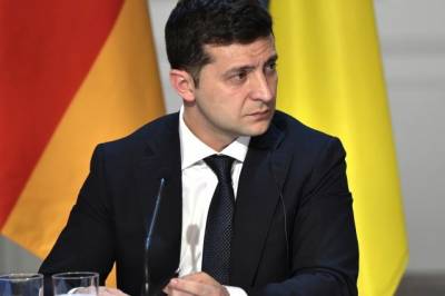 Владимир Зеленский - Зеленский внёс в парламент Украины закон о коренных народах - aif.ru
