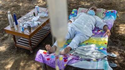 В индийском селе открыли больницу для COVID-пациентов под открытым небом (ФОТО) - enovosty.com - Индия - Covid