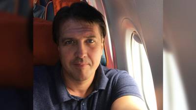 Борис Корчевников - Актер Денис Матросов объяснил, какую роль сыграли друзья в его разводе с Марией Куликовой - inforeactor.ru