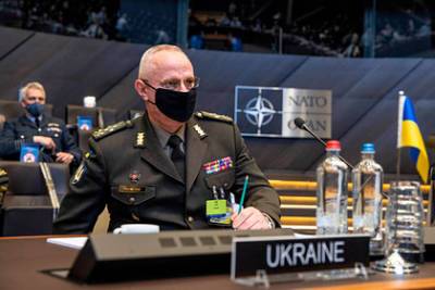 Руслан Хомчак - Украина заявила НАТО о планах России разжечь конфликты по всему миру - lenta.ru - Москва - Киев