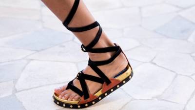 Самые модные сандалии-гладиаторы весна-лето 2021 - skuke.net