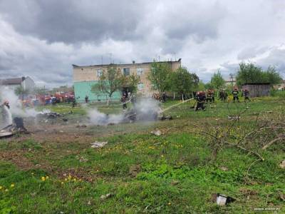 Военный самолет разбился рядом с жилыми домами в Белоруссии - news.vse42.ru - Белоруссия - Барановичи