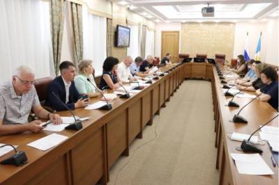На подготовку ульяновских школ к новому учебному году выделят более 200 млн рублей - runews24.ru - Ульяновск - Иваново
