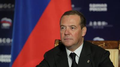 Дмитрий Медведев - Медведев допустил введение обязательной вакцинации от ковида - vesti.ru