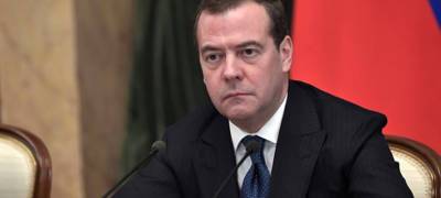 Дмитрий Медведев - Медведев не исключил введения обязательной вакцинации от коронавируса - stolicaonego.ru