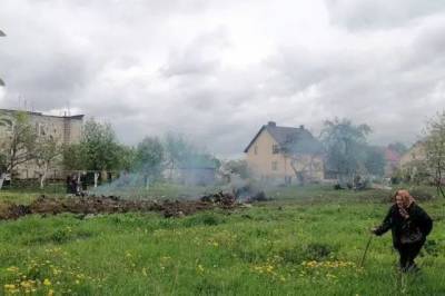 В Беларуси на жилой сектор упал военный самолет, пилоты погибли - real-vin.com - Барановичи - Люксембург