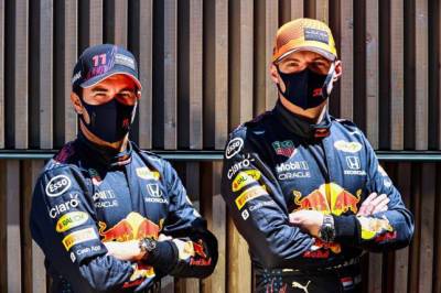 Максим Ферстаппен - Кристиан Хорнер - Серхио Перес - Cash App - Cash App – новый партнёр Red Bull Racing - f1news.ru