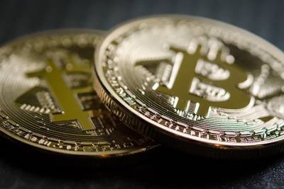 Цена биткоина опустилась ниже 35 тысяч долларов впервые со 2 февраля - vm.ru