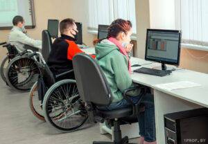 Работа для всех: через службу занятости трудоустроена половина обратившихся за помощью граждан с инвалидностью - 1prof.by - Минск