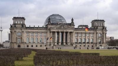 Мария Базарева - Депутаты бундестага предложили согласовать договор о дружбе ФРГ и РФ - nation-news.ru - Париж - Берлин