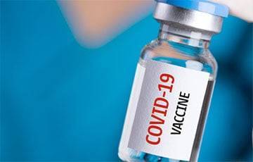 Мэтт Хэнкок - Британия первой в мире изучит эффективность третьей дозы COVID-вакцины - charter97.org - Англия - Лондон
