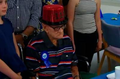 Питер Даттон - Помогли куры: мужчина дожил до 111 лет и поделился секретом - from-ua.com - Australia - штат Квинсленд