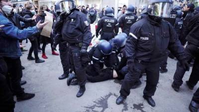 На акциях к 1 мая беспорядки произошли в Париже и Берлине: видео - 24tv.ua - Турция - Париж - Берлин - Стамбул