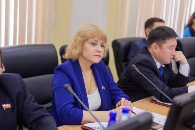 Семья депутата Белокриницкой три года лидирует в заксобрании по количеству автомобилей - chita.ru