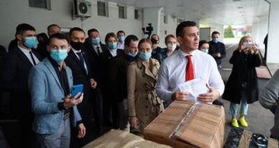 Александр Дубинский - Николай Тищенко - Нардеп Тищенко проинспектировал туалеты на закарпатской таможне в поисках контрабанды, — Дубинский - enovosty.com