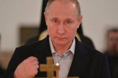 Владимир Путин - Дмитрий Медведев - Сергей Собянин - "Демонстрация преемника?" Путин в Пасху удивил россиян. ФОТО - from-ua.com - Москва