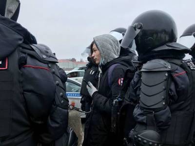 «Били электрошокерами»: на насилие омоновцев на митинге пожаловались пять петербуржцев - rosbalt.ru - Санкт-Петербург
