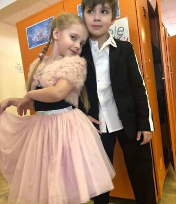 Алла Пугачева - Максим Галкин - Гарри Галкин - «Простите всех, благословите!»: Дети Пугачевой и Галкина поздравили россиян с Пасхой молитвой и стихами - actualnews.org