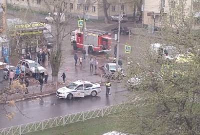 В рязанской Горроще автомобиль вылетел на тротуар и врезался в столб - 7info.ru - Рязань