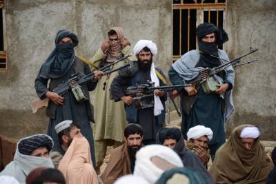 Дональд Трамп - Axios: талибы пригрозили напасть на военных США и НАТО из-за нарушения сроков вывода войск - news-front.info - США - Афганистан