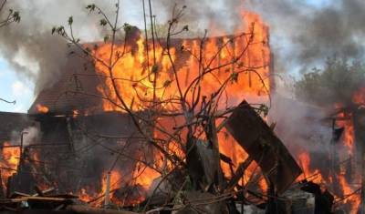 В Макеевке пожар уничтожил четыре дома - real-vin.com - Украина - ДНР - Горловка - Донецк - Докучаевск - Макеевка - Харцызск