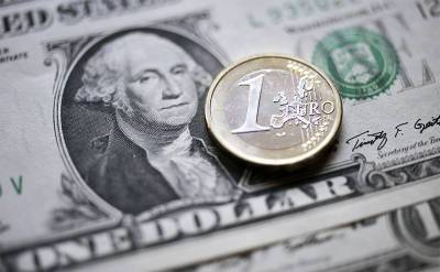Олег Богданов - Аналитик назвал курс доллара на все майские праздники - svpressa.ru