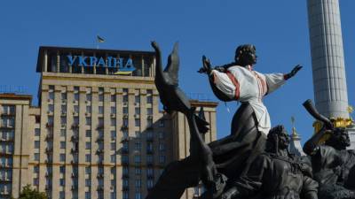 Павел Казарин - Чарли Чаплин - Крымский журналист заявил, что устал от балагана на Украине - nation-news.ru - Крым