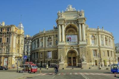 Геннадий Труханов - Тарас Креминь - Украинский омбудсмен потребовал изменить гимн Одессы из-за русского языка - mk.ru - Одесса