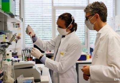 В Канаде испытывают первую растительную COVID-вакцину - facenews.ua - Украина - Канада
