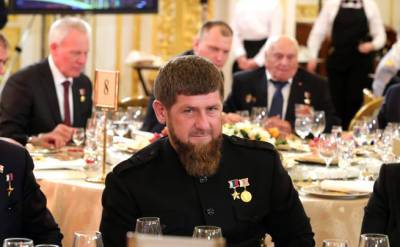 Рамзан Кадыров - Отец оскорбившего Кадырова подростка публично извинился - news.vse42.ru - респ. Дагестан - респ. Чечня