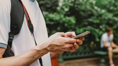 Каждый четвертый россиянин продает свой старый смартфон в соцсетях - inforeactor.ru
