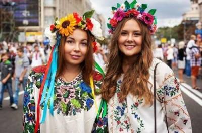 20 мая: День вышиванки и Всемирный день пчел - from-ua.com - Иерусалим