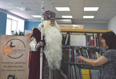 Дед Мороз из Великого Устюга вслед за Кингисеппом посетил Тихвин - online47.ru - район Тихвинский