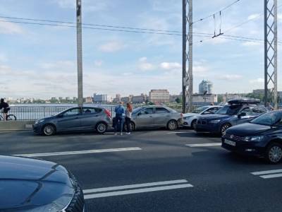 На Большеохтинском мосту произошло массовое ДТП - abnews.ru - Санкт-Петербург