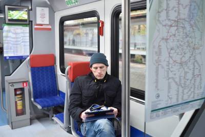 Пассажиры смогут оплатить проезд на МЦД банковской картой - vm.ru - Москва