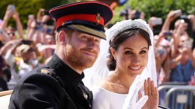 Елизавета II - принц Гарри - Меган Маркл - Опре Уинфри - Королевская семья не поздравила принца Гарри и Меган Маркл с годовщиной свадьбы - 5-tv.ru - Англия