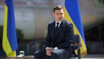 Владимир Зеленский - Зеленский дает пресс-конференцию - hubs.ua