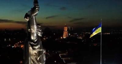 Владимир Зеленский - Во всех областях Украины построят большие сине-желтые стяги: Зеленский поделился, что готовят ко Дню флага - tsn.ua