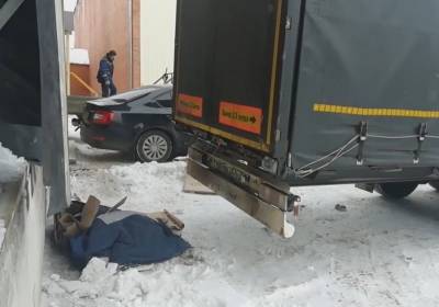 В смоленском райцентре водитель фуры задавил грузчика - rabochy-put.ru - Московская обл. - район Сафоновский