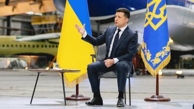 Владимир Зеленский - Владимир Путин - Зеленский заявил о необходимости переговоров с Путиным по Донбассу - iz.ru - Москва - Киев - ДНР - ЛНР