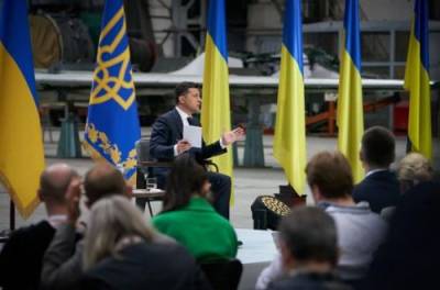 Владимир Зеленский - Стало известно, сколько вакцины законтрактовала Украина - from-ua.com