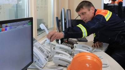 Одна из ниток энергомоста в Крым впервые получила повреждение - iz.ru - Крым - Краснодарский край - Тамань