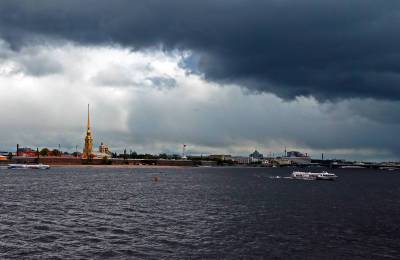 Власти Петербурга решили закрыть парки из-за надвигающегося шторма - tvc.ru - Санкт-Петербург