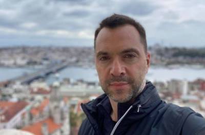Арестович заявил о прорыве в вопросе открытия КПВВ, но есть один нюанс - from-ua.com - Луганская обл.
